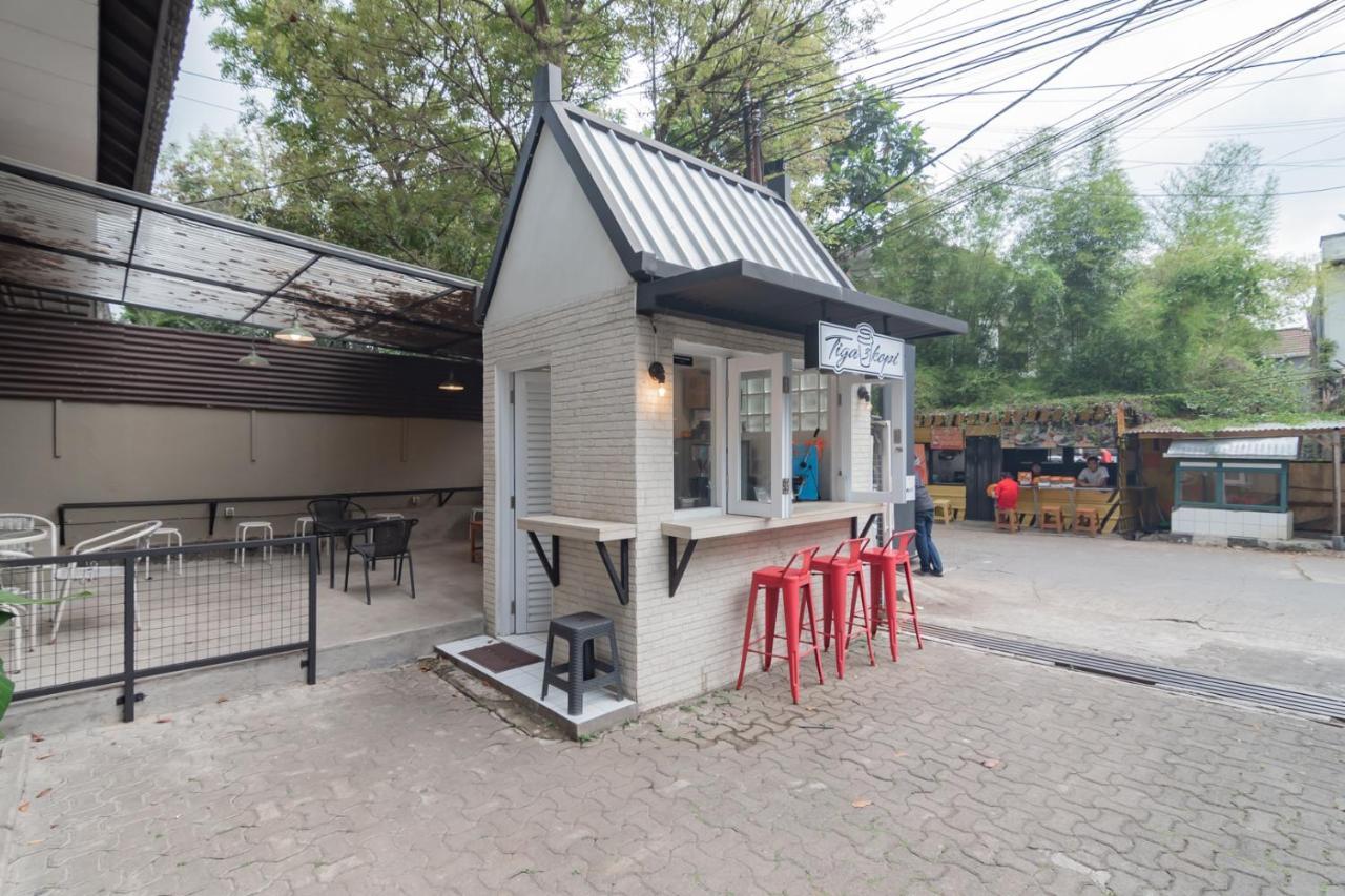 Tempat Tidur & Sarapan Reddoorz At 33 Bandung
